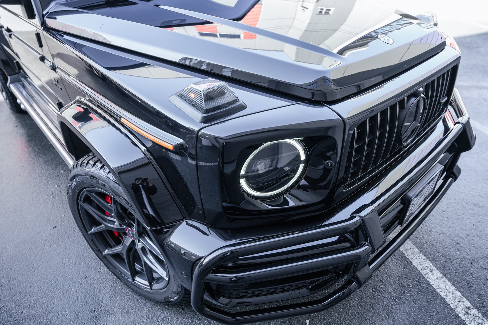 2022年 G63 AMG — 20寸 Vossen HF5 枪灰色轮毂 搭配普利司通冬季胎